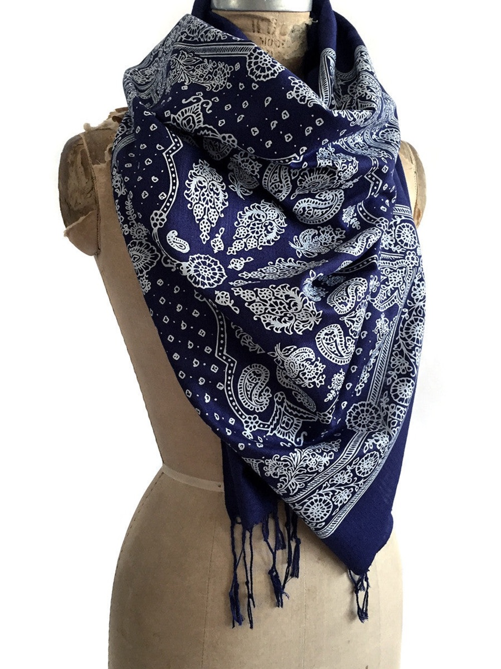 Neat Cyperoptix Tie Lab Navy Paisley Viscose Scarf